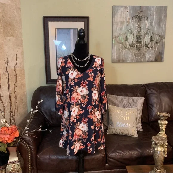 ‼️SOLD‼️ LULUS | NWT Long Sleeve Navy Blue Floral Shifting Dears Dress | S - Picture 3 of 7